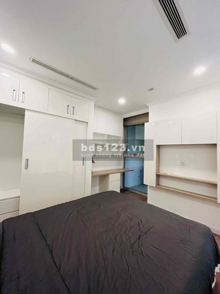 BÁN GẤP căn hộ The Sun Avenue Quận 2, 2 PN, 1 vệ sinh, lầu 16 giá 3.1 tỷ bao thuế, LH 083 555 8886