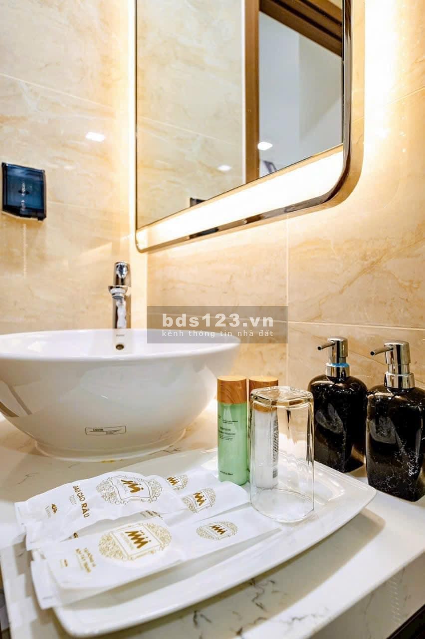 Cần tiền BÁN GẤP căn hộ The Sun Avenue 3 PN 96m2 chỉ 5,8 tỷ ban công dài, LH 083 555 8886