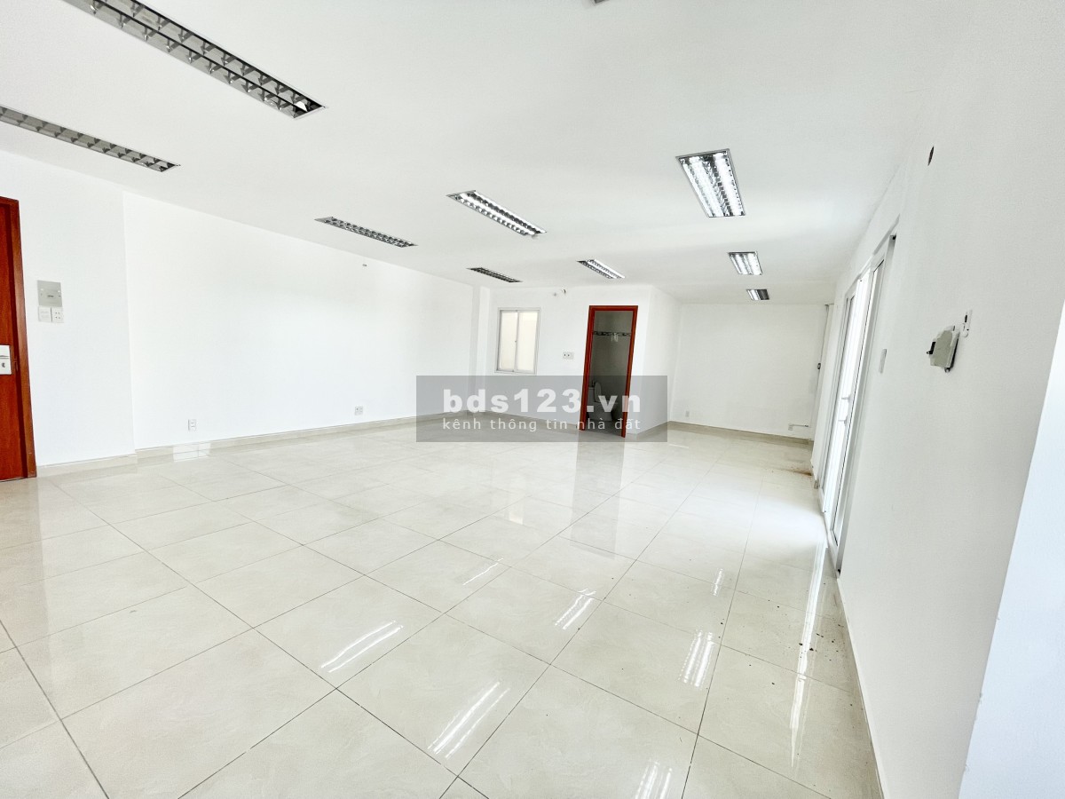 Chính chủ cho thuê văn phòng rộng 70M2 - MT Nguyễn Sỹ Sách - Tân Bình - Gía 11 tr - Được hỗ trợ giá