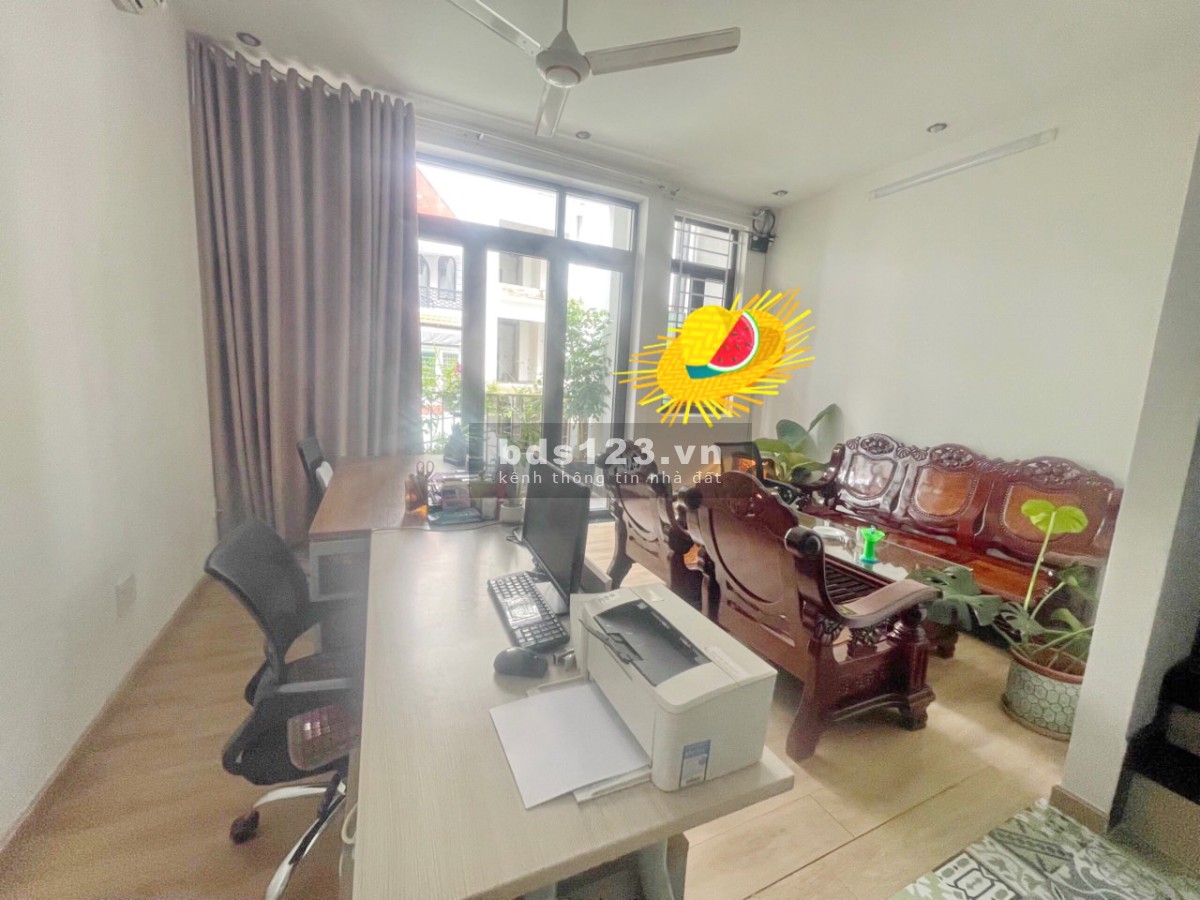 Bán nhà đẹp 2 lầu sân thượng hễm hơi 6m KDC Kiều Đàm Quận 7 giá chỉ 11 tỷ