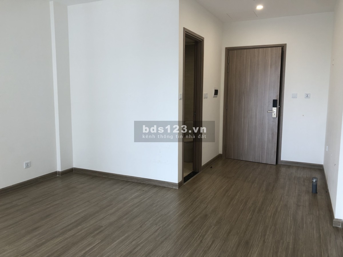 Cho thuê studio 36m2, 6 triệu Vinhomes Smart City.