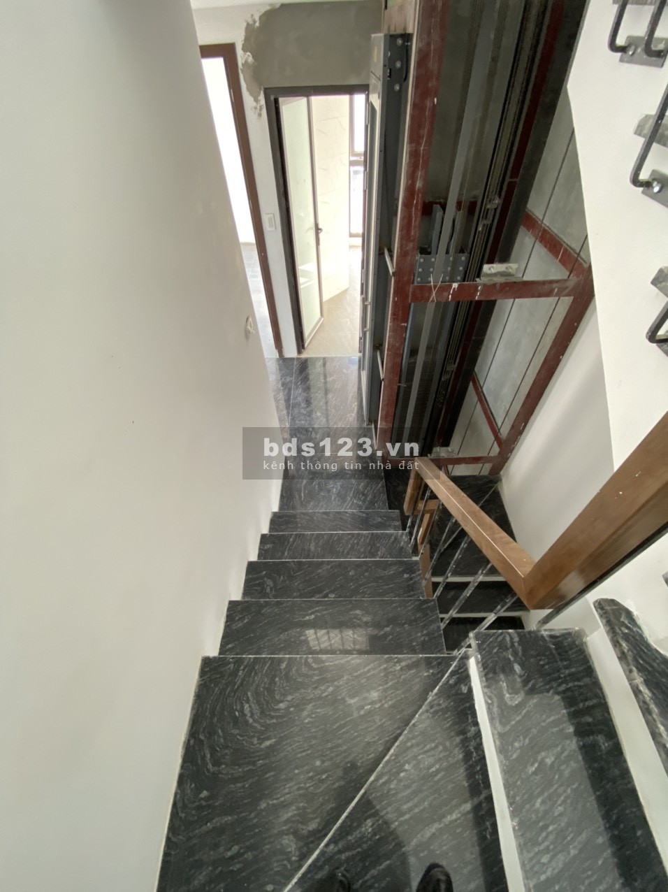 Chính chủ bán nhà DT 50m² x 5 tầng và thang máy tại ngõ 124 Do Nha - Nam Từ Liêm