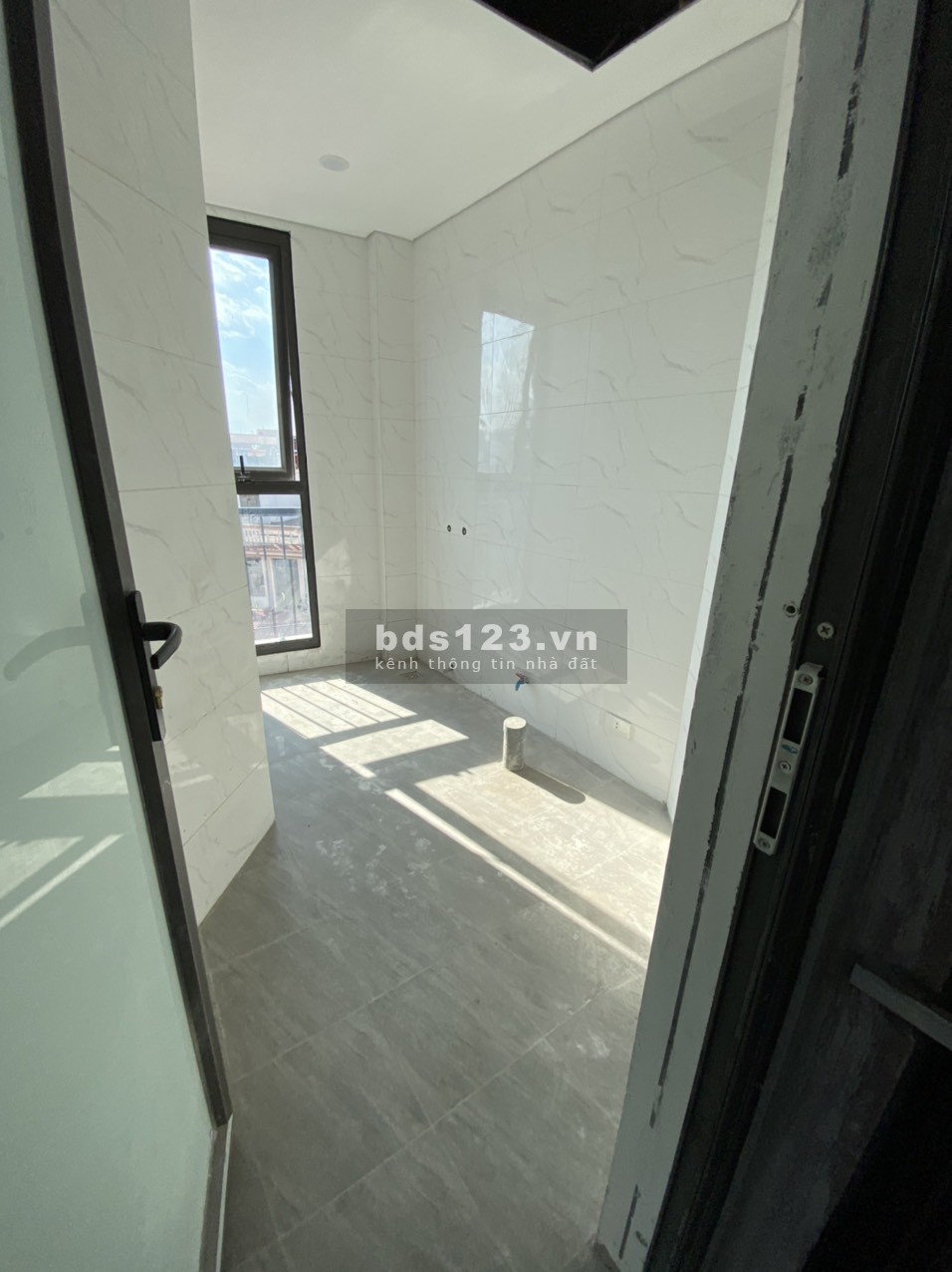 Chính chủ bán nhà DT 50m² x 5 tầng và thang máy tại ngõ 124 Do Nha - Nam Từ Liêm
