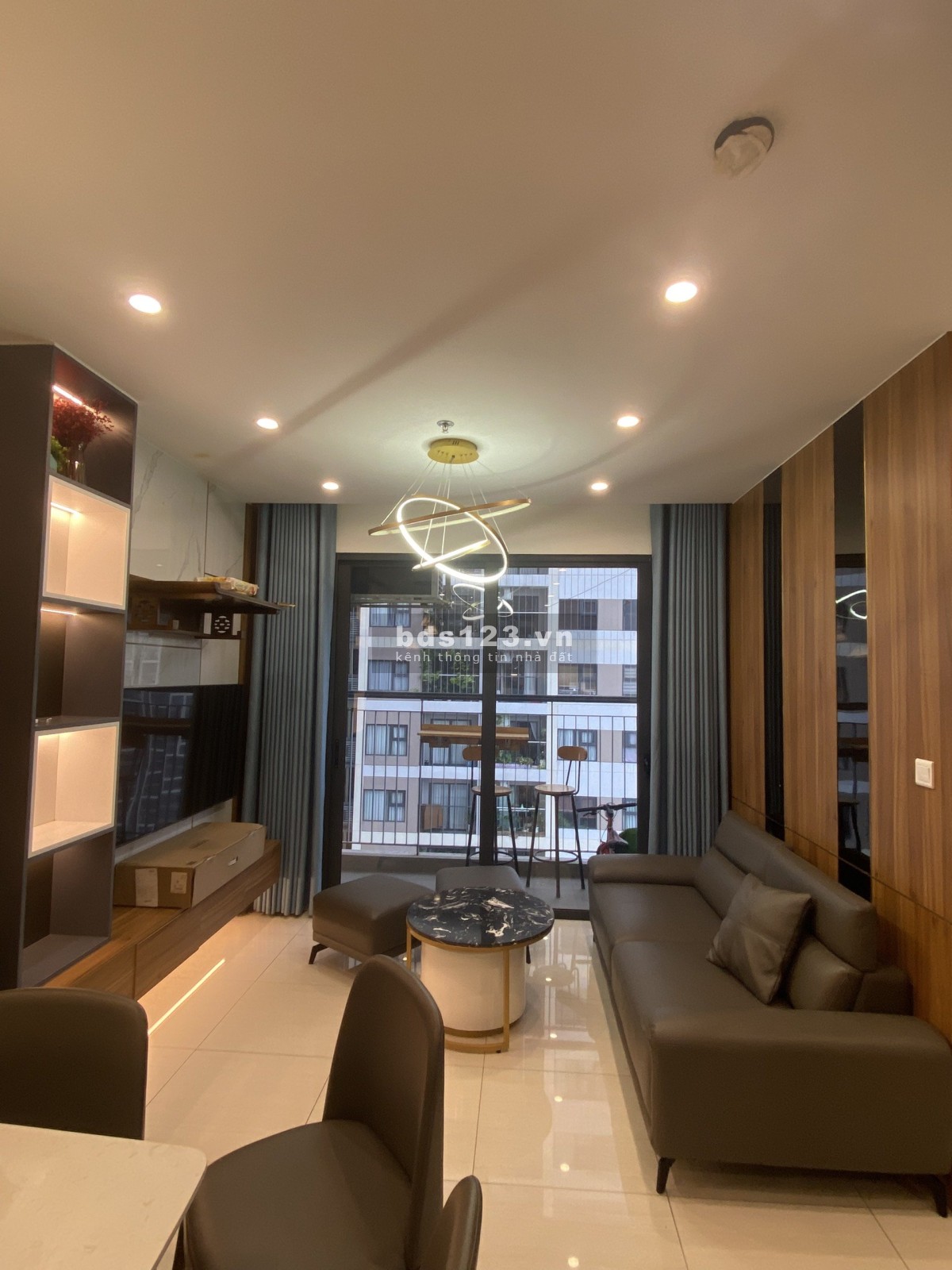 Chính chủ cần bán căn hộ 3pn tòa S302 dự án Vinhomes Smart City