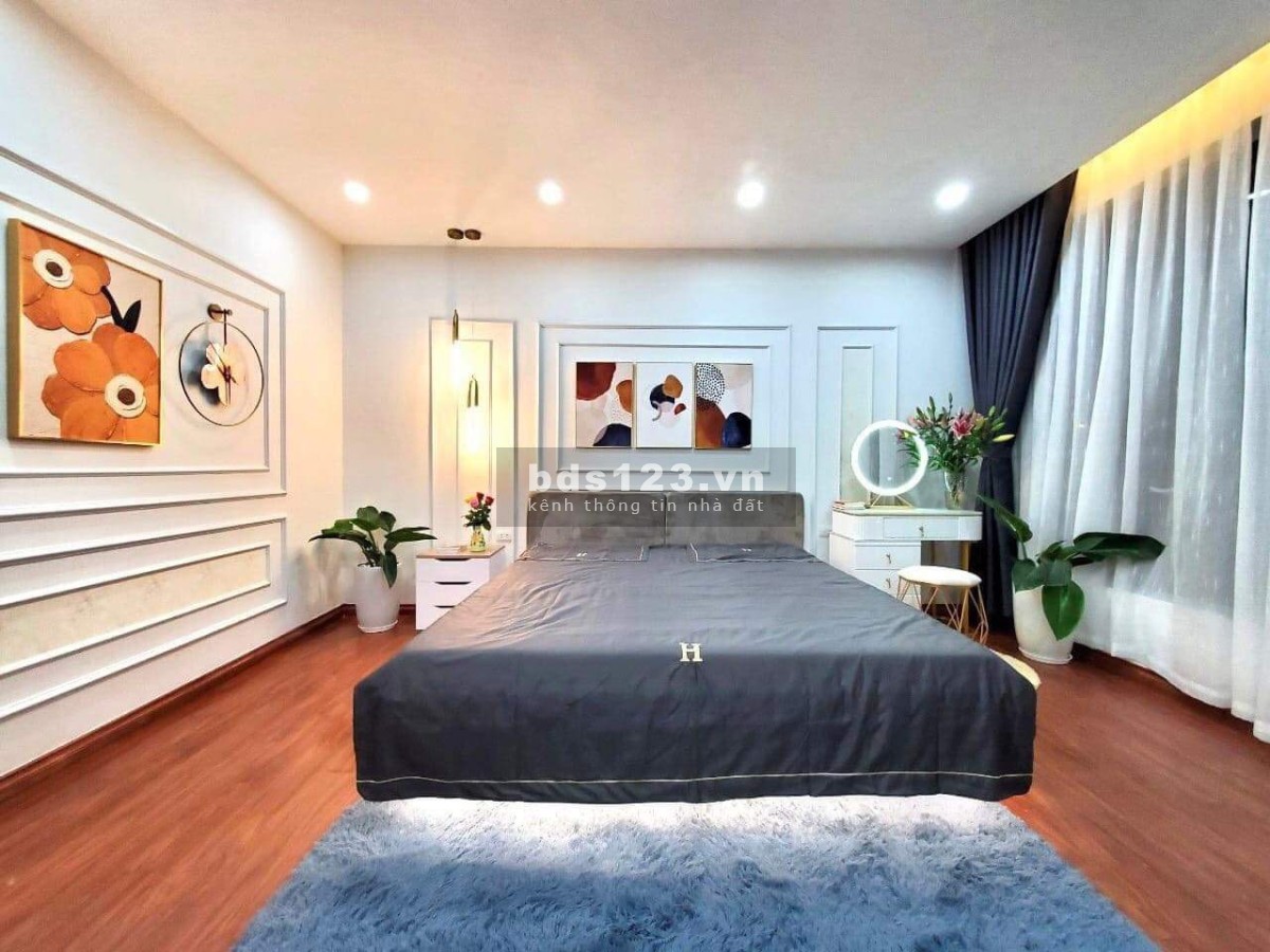 Phải thật nhanh tay mới kịp. Bán gấp nhà Nam Dư 58m² giá 3 tỷ thoáng mát, ở sướng, siêu hiếm