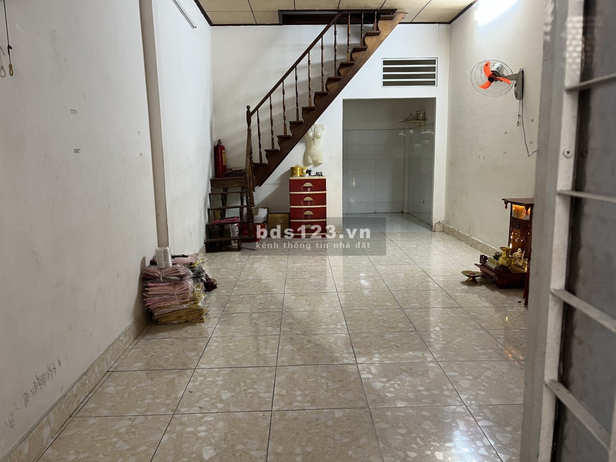 Bán nhà hẻm 107 Ni Sư Huỳnh Liên, phường 10, Tân Bình, DT 40m², giá 5,2tỷ