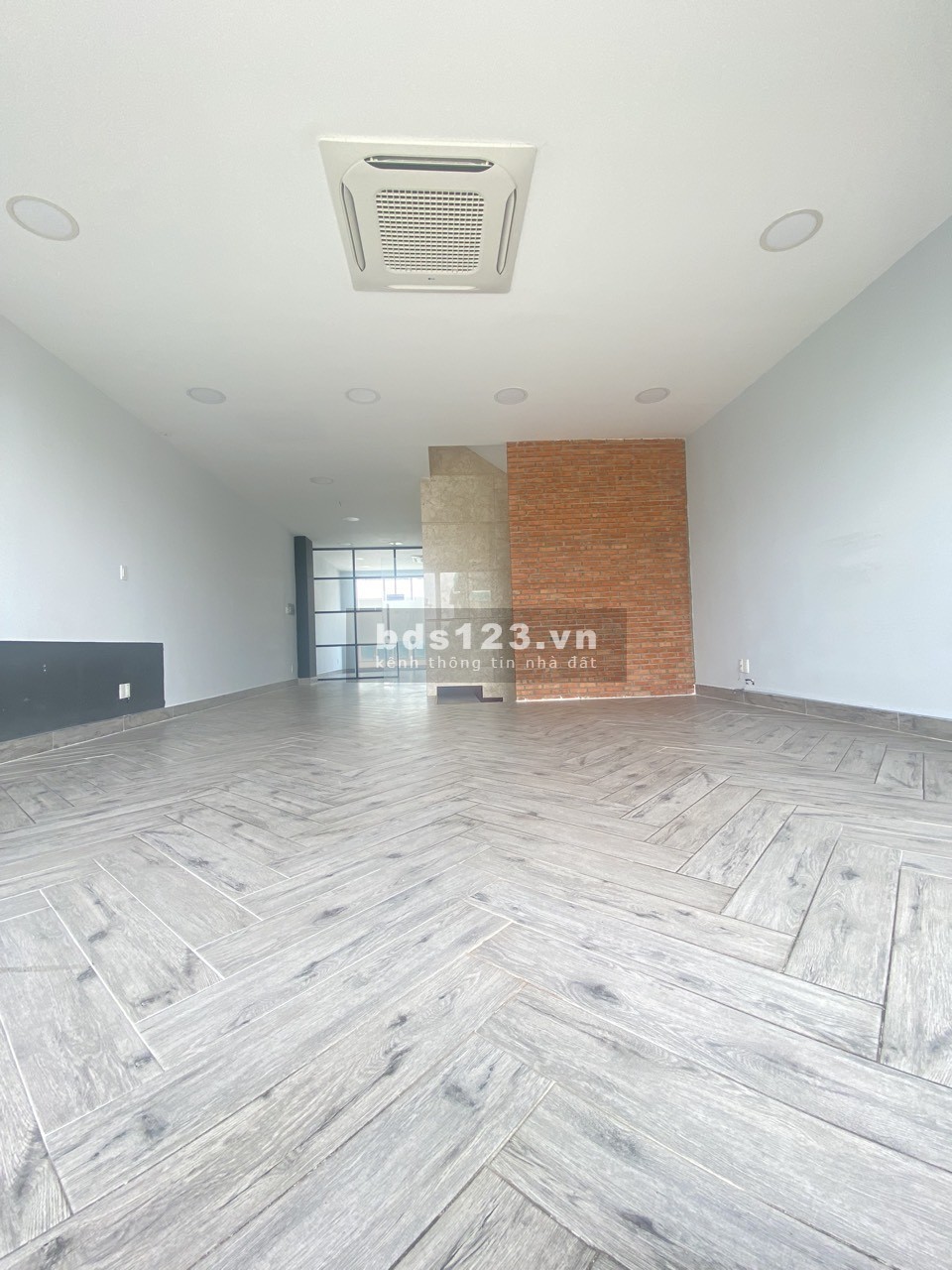 Cho thuê nguyên căn SH Sala - Diện tích 450m2 - Giá 115 triệu hoàn thiện