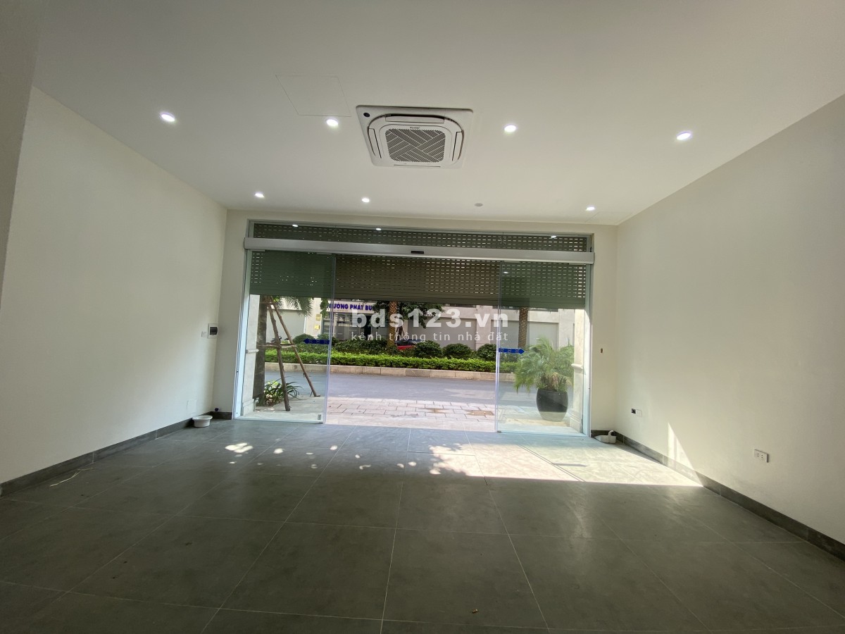 Cho thuê cả hoặc một phần các tầng 1 và 2 shophouse vừa hoàn thiện, tại dự án nhà ở Him Lam Vạn Phúc