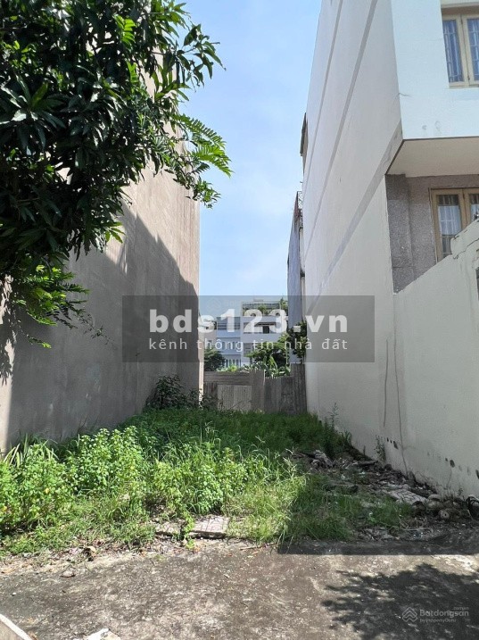 Kẹt tiền bán gấp lô đất thổ cư 100m² Tân Thới Hiệp, Quận 12, 590 triệu, sổ riêng