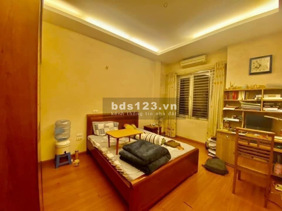 Nhà ngõ 295 phố Bạch Mai, 31m2, 3 tầng, giá chưa đến 3 tỷ