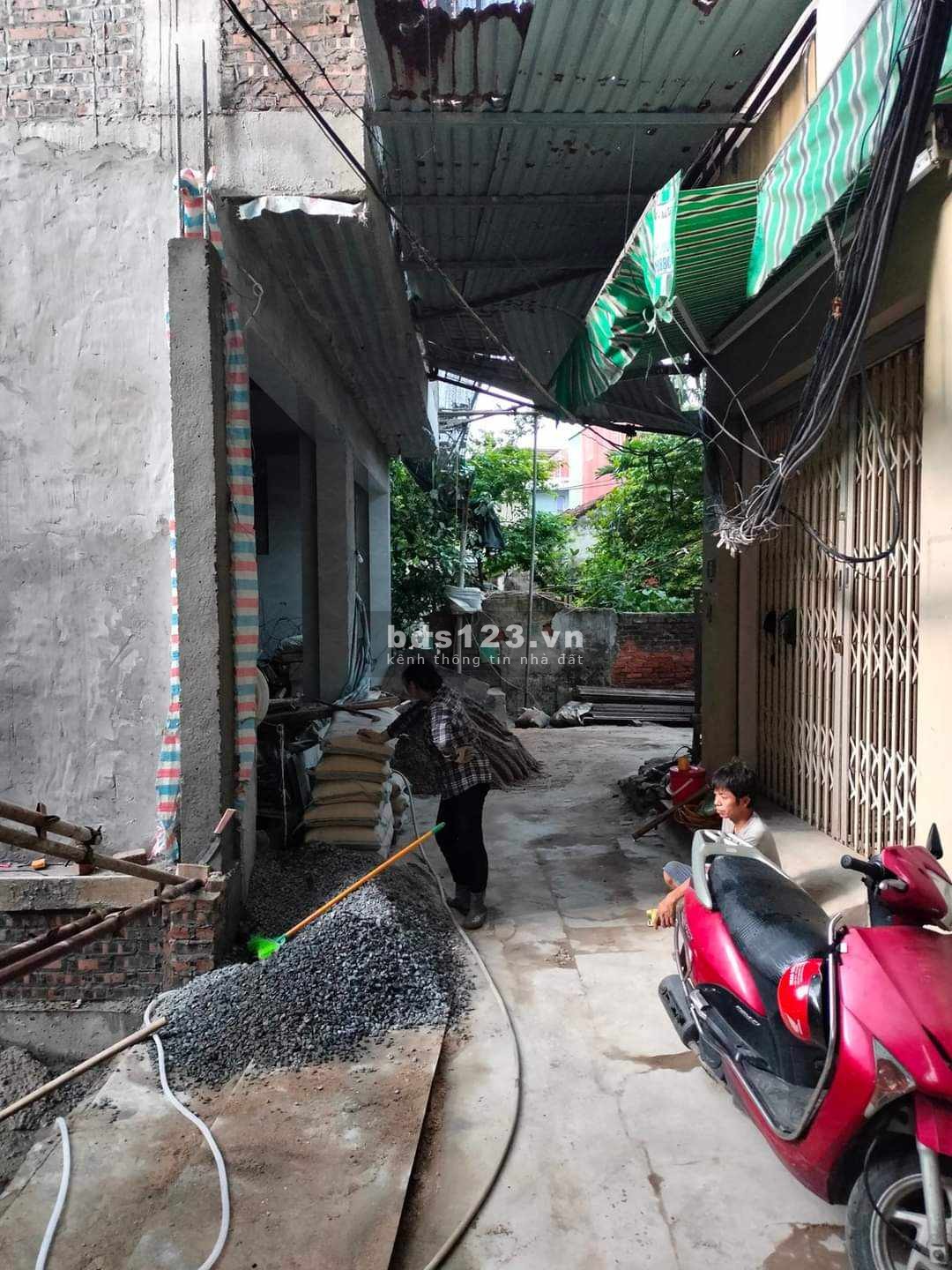 Bán nhà 4.6 tỷ ngay Phạm Văn Đồng - đang hoàn thiện - full nội thất xịn ở luôn - ngõ thông tứ tun