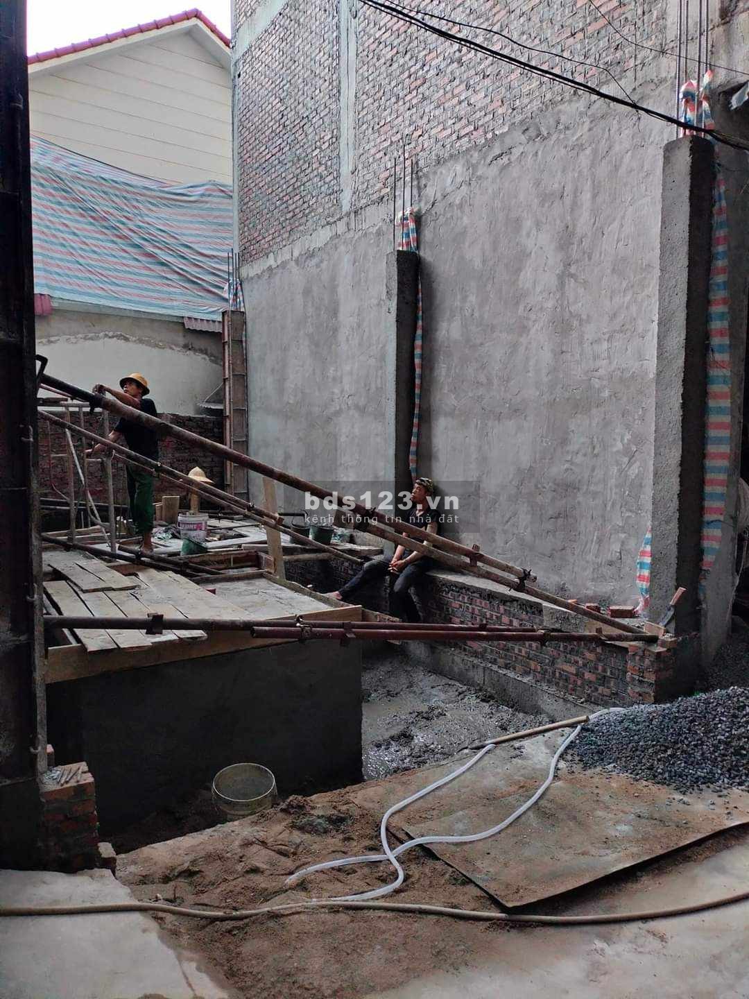 Bán nhà 4.6 tỷ ngay Phạm Văn Đồng - đang hoàn thiện - full nội thất xịn ở luôn - ngõ thông tứ tun