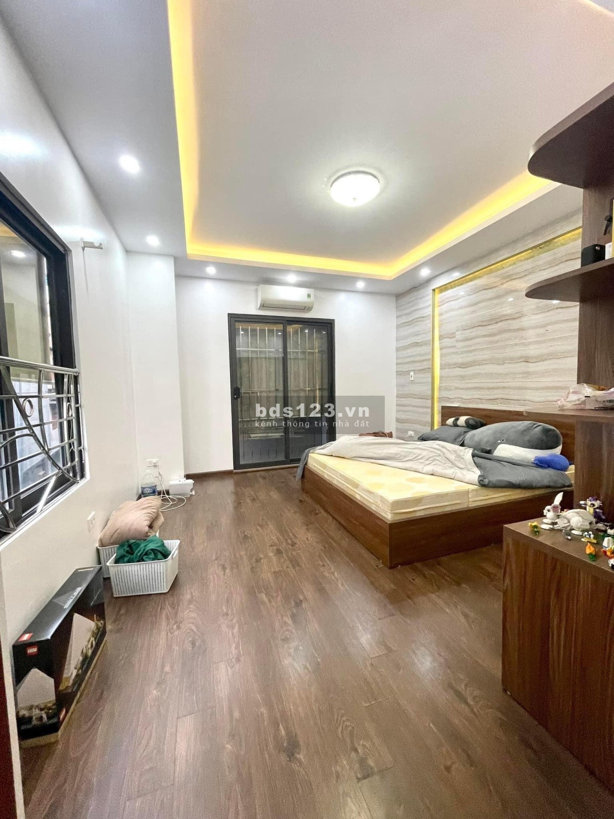 Bán nhà hiếm giá rẻ ở Thái Hà Hoàng Cầu - 65m2, 5 tầng thanh lý mạnh.
