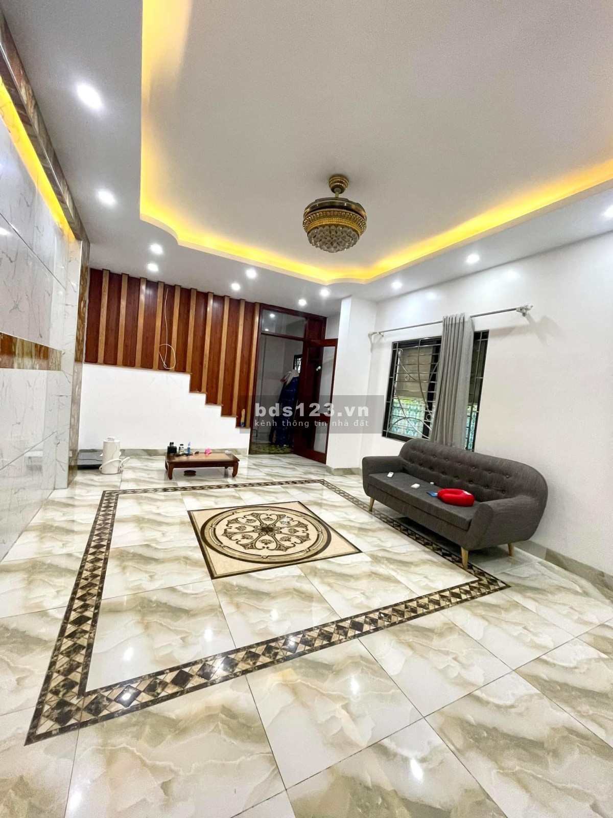 Bán nhà hiếm giá rẻ ở Thái Hà Hoàng Cầu - 65m2, 5 tầng thanh lý mạnh.