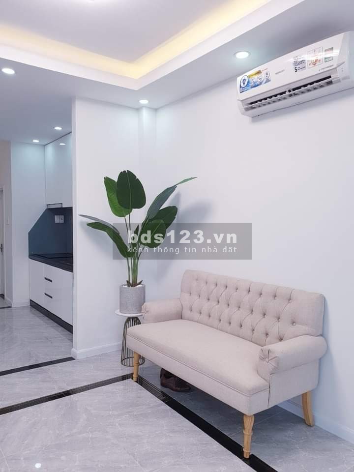 Nhà lung linh, khu an ninh, 3 lầu , 3PN 3WC, sát Lê Quang Định, Bình Thạnh, Chỉ 4.X tỷ.