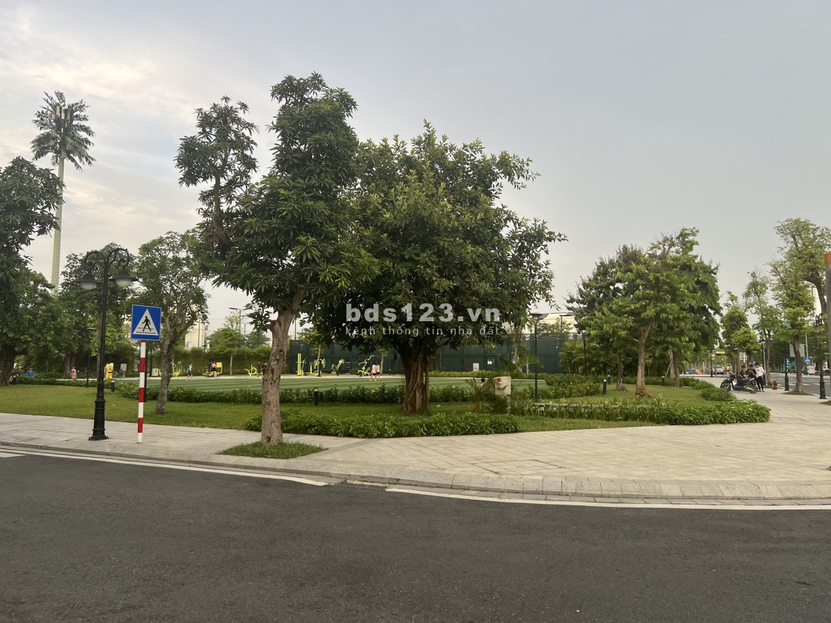 Biệt thự đơn lập góc View công viên 324m² giá chỉ hơn 56.5 tỷ Vin Gia Lâm (0985941715)