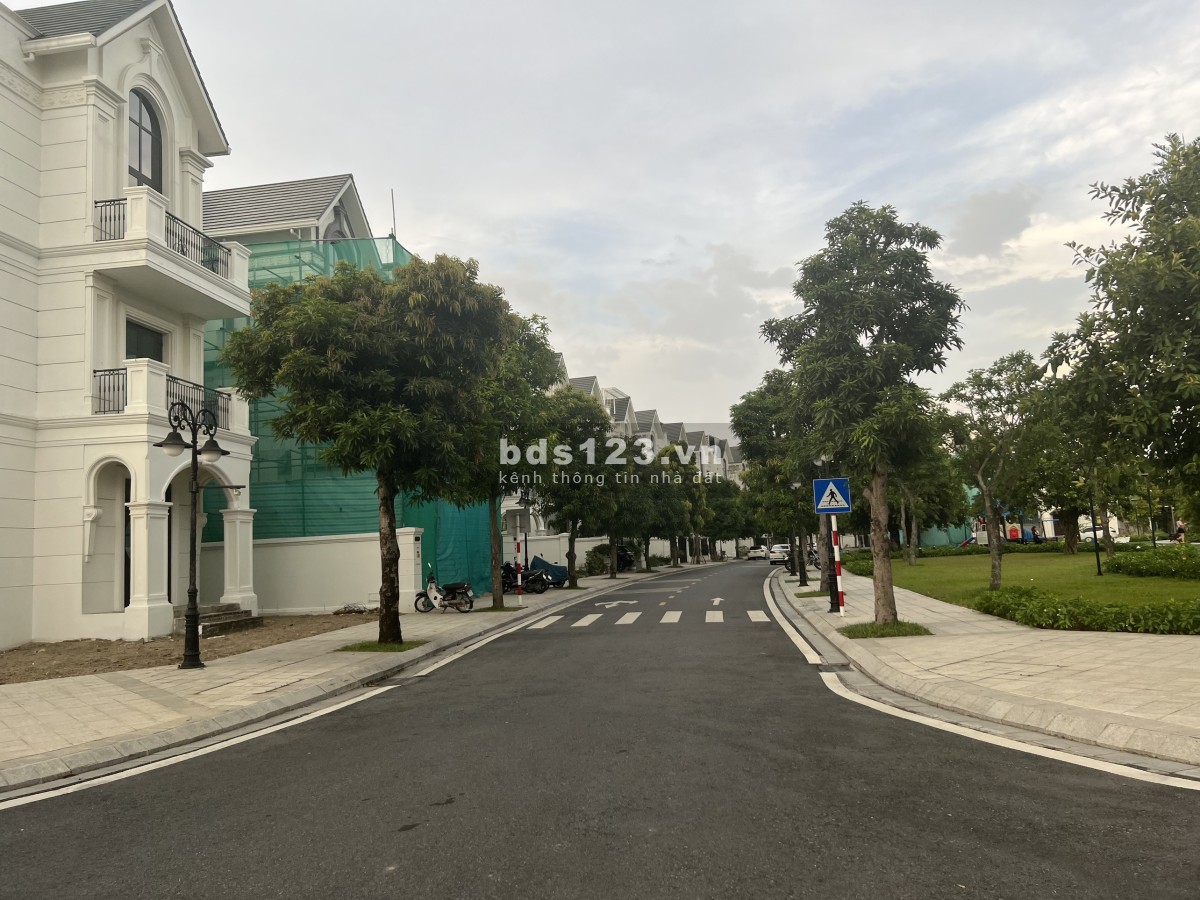Biệt thự đơn lập góc View công viên 324m² giá chỉ hơn 56.5 tỷ Vin Gia Lâm (0985941715)