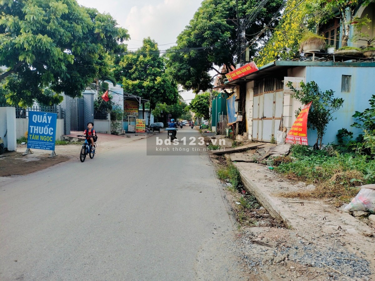 Cắt lỗ mảnh đất tại Phượng Đồng - Phụng châu đường ô tô