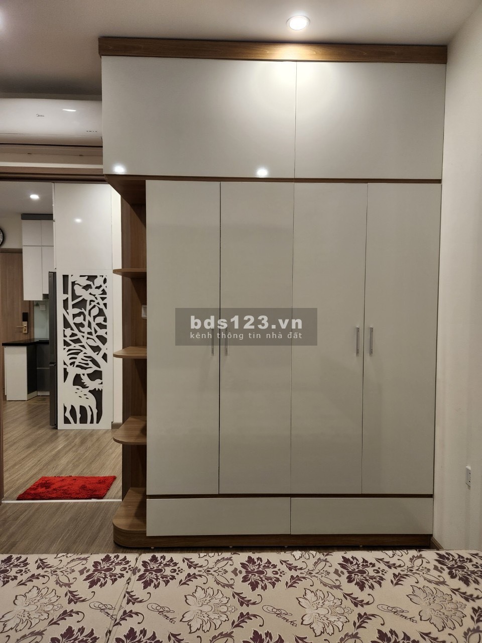 Chính chủ bán cắt lỗ căn 1 phòng ngủ + 1 Sakura 2.150 Vinhomes Smart City.