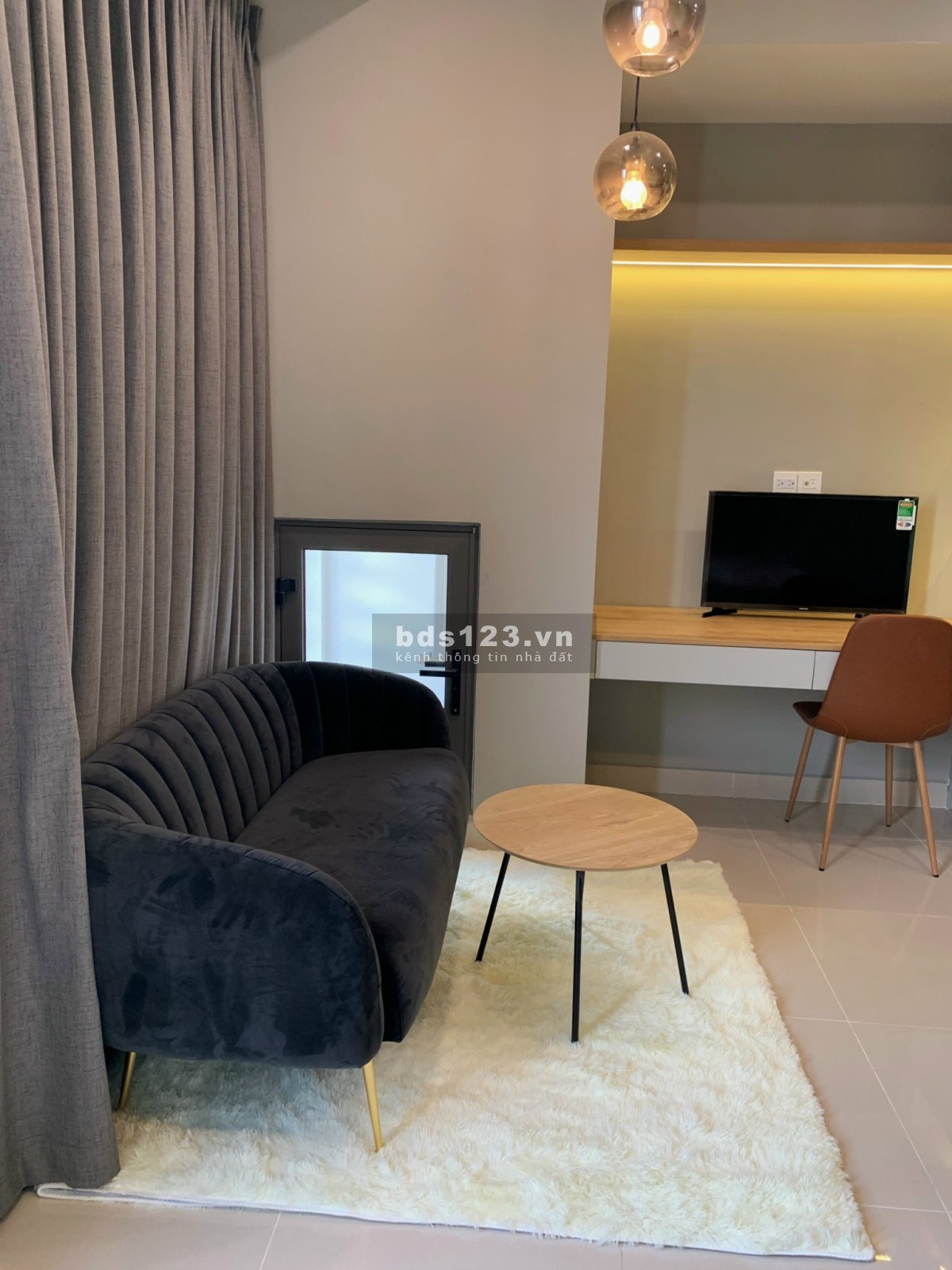 BÁN GẤP căn hộ 1PN The Sun Avenue Quận 2 giá 1,8 tỷ view sông, diện tích 33 m2, liên hệ 083 555 8886