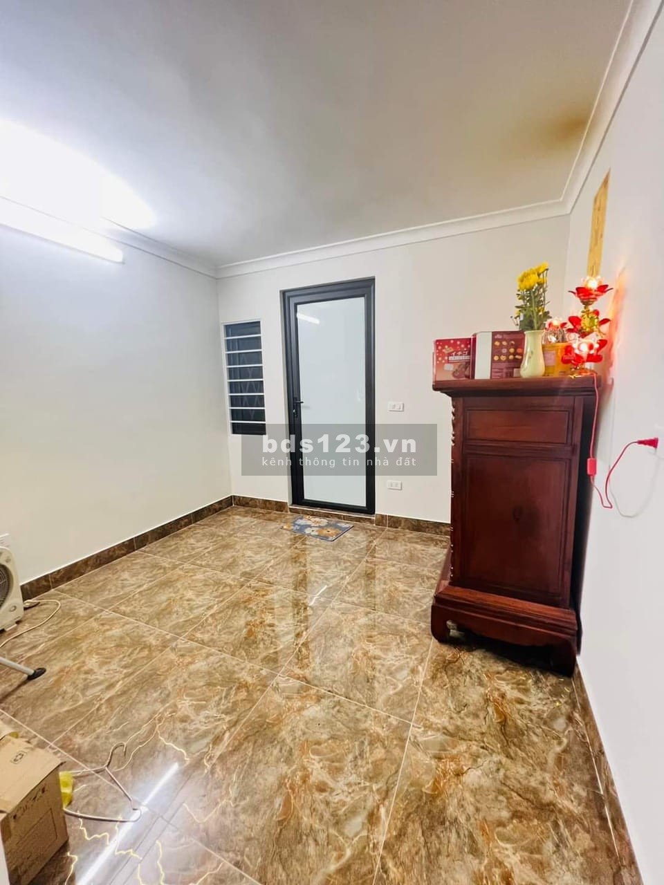 Bán nhà phố Thanh Nhàn, kinh doanh tuyệt đỉnh, nhỉnh 5 t.ỷ