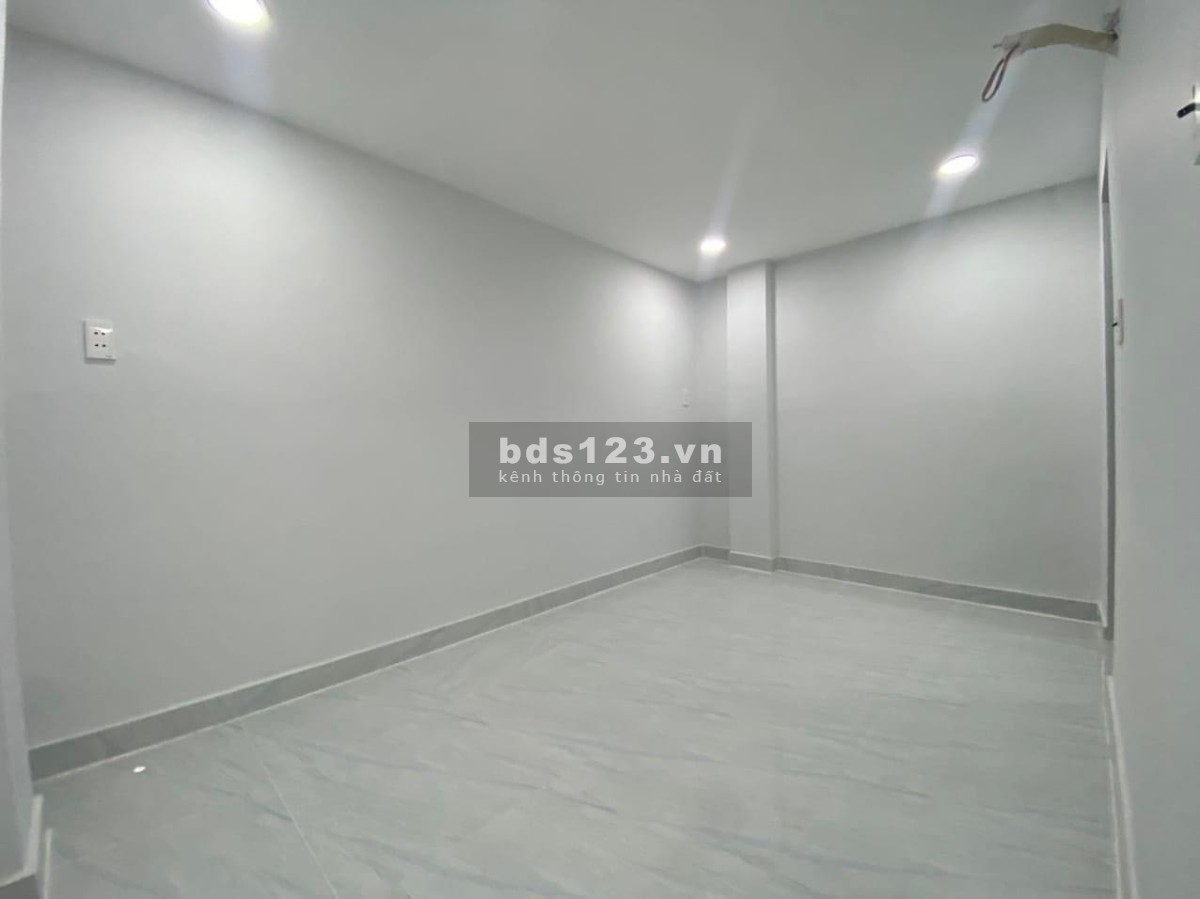 Bán nhà mới xây đẹp tại Tân Phú, diện tích 26m2 (4x6.5)