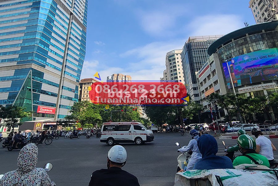 Toà nhà mặt phố Mạc Thái Tông, Nam Trung Yên, Khách sạn 5 SAO