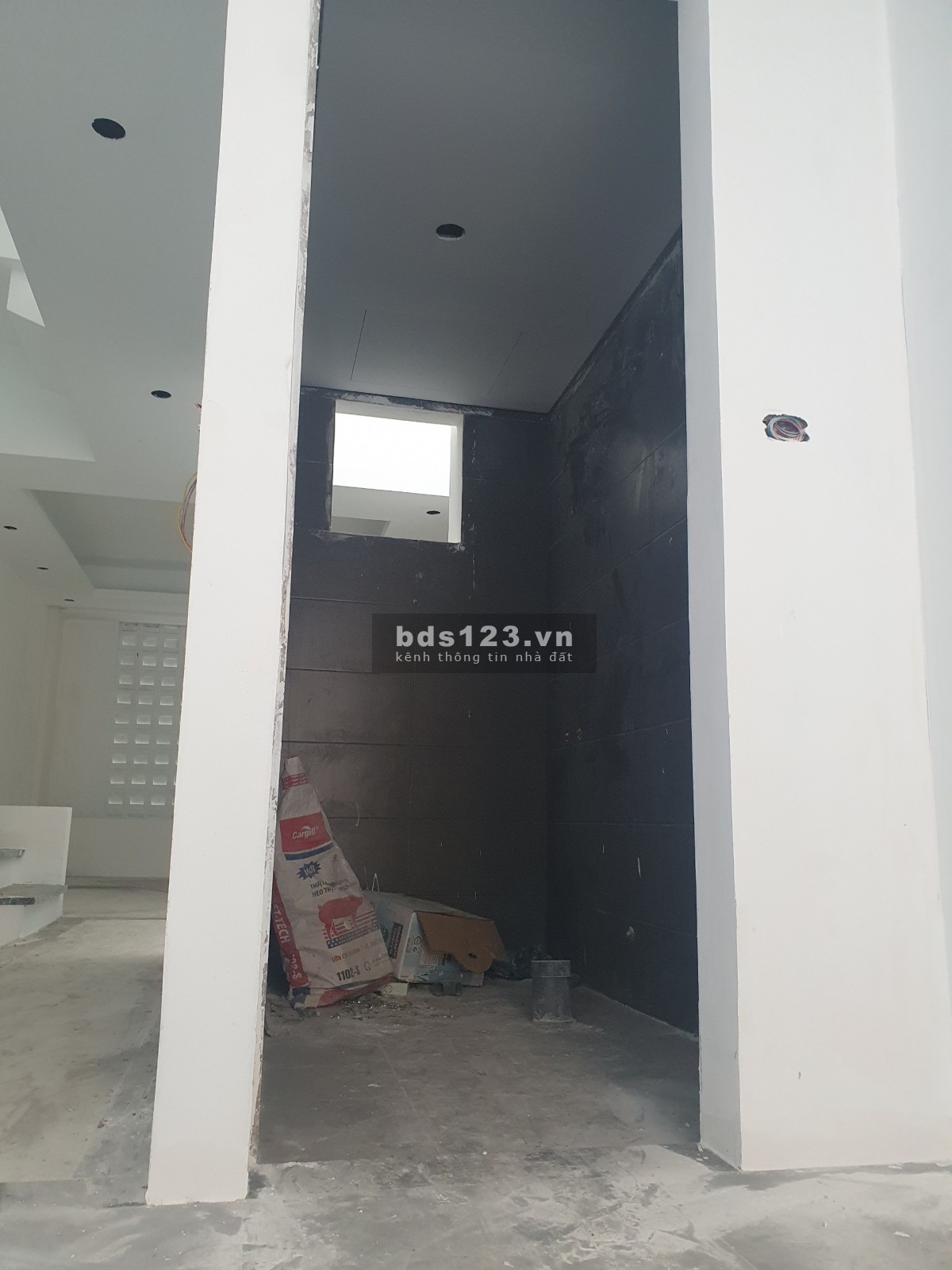 Bán nhà tại ngõ 142 Lệ Mật Long Biên