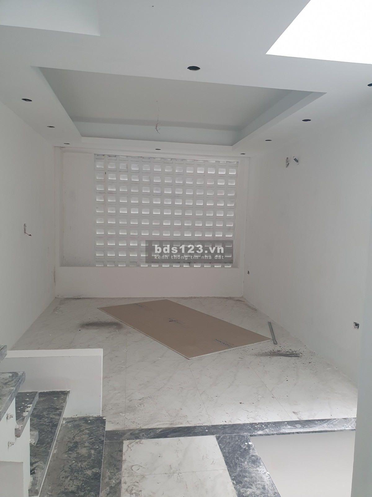 Bán nhà tại ngõ 142 Lệ Mật Long Biên
