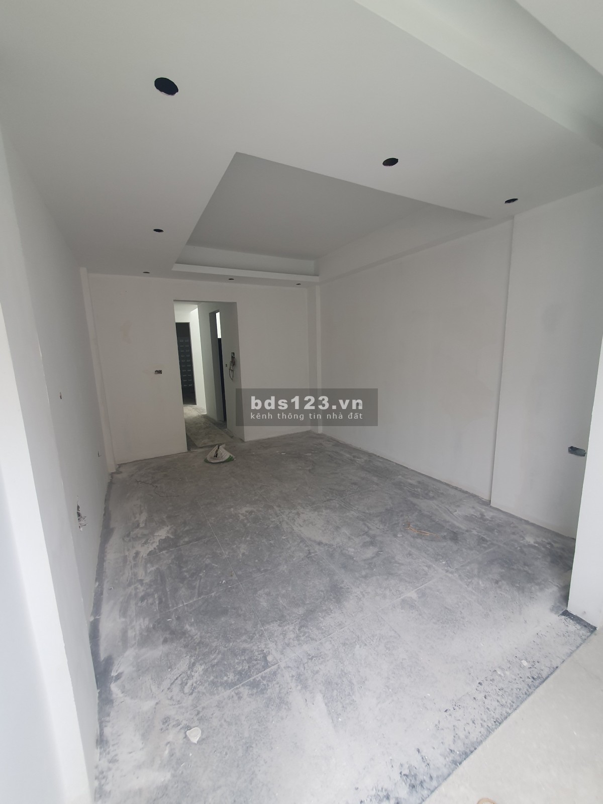 Bán nhà tại ngõ 142 Lệ Mật Long Biên