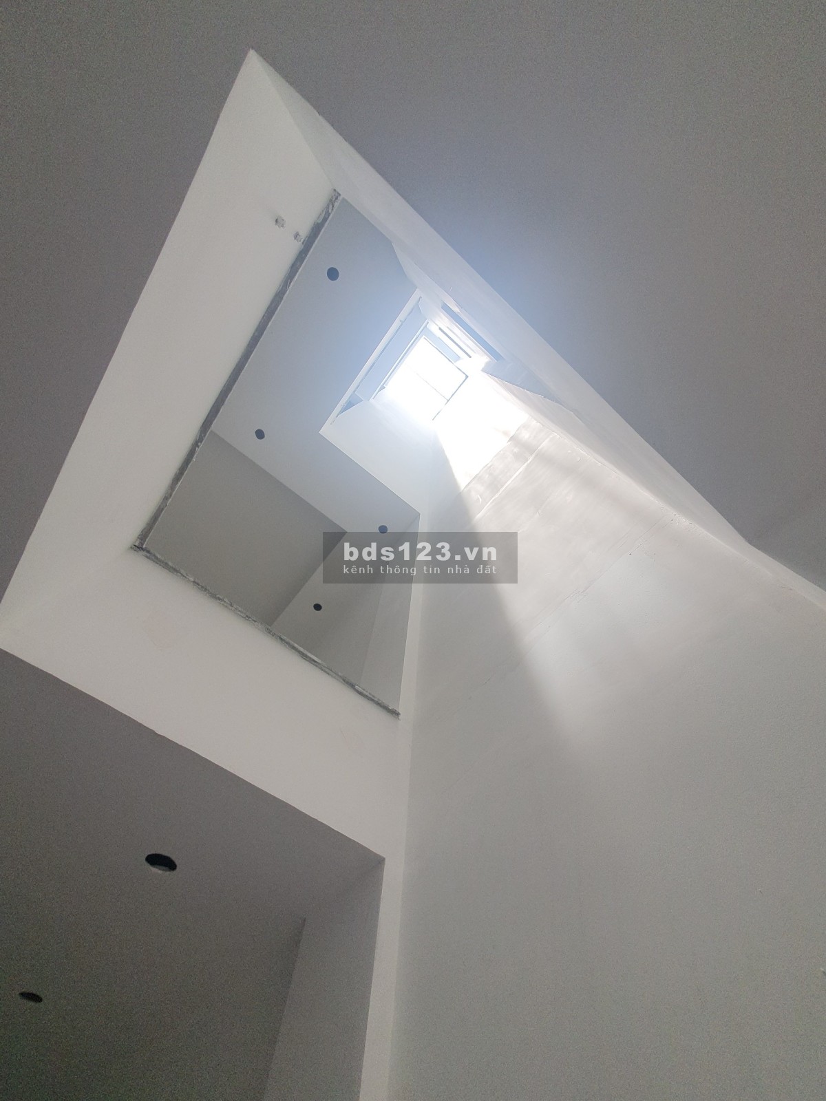 Bán nhà tại ngõ 142 Lệ Mật Long Biên