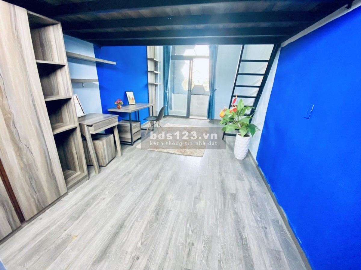 Căn hộ Duplex, đầy đủ tiện nghi, ban công thoáng mát. Dọn vào ở ngay, 5tr7 (có tủ lạnh + máy giặt)