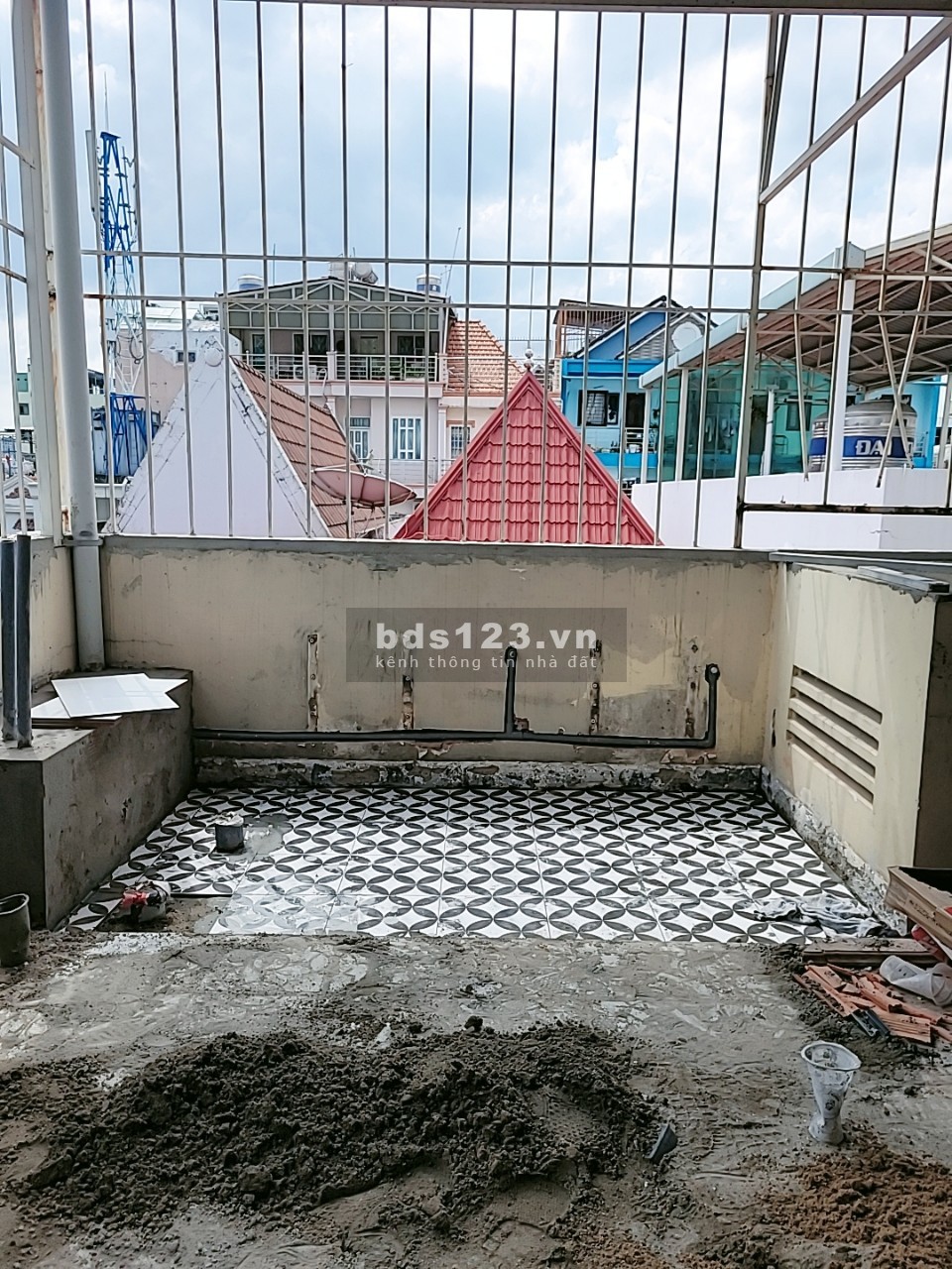 Khai trương căn hộ dịch vụ 4.700.000 (có sẵn máy lạnh, máy nóng lạnh, kệ bếp )