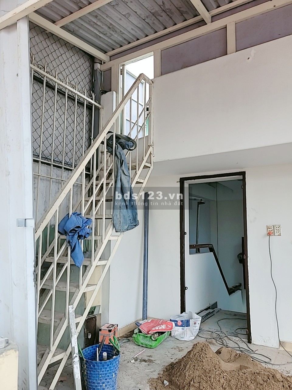 Khai trương căn hộ dịch vụ 4.700.000 (có sẵn máy lạnh, máy nóng lạnh, kệ bếp )