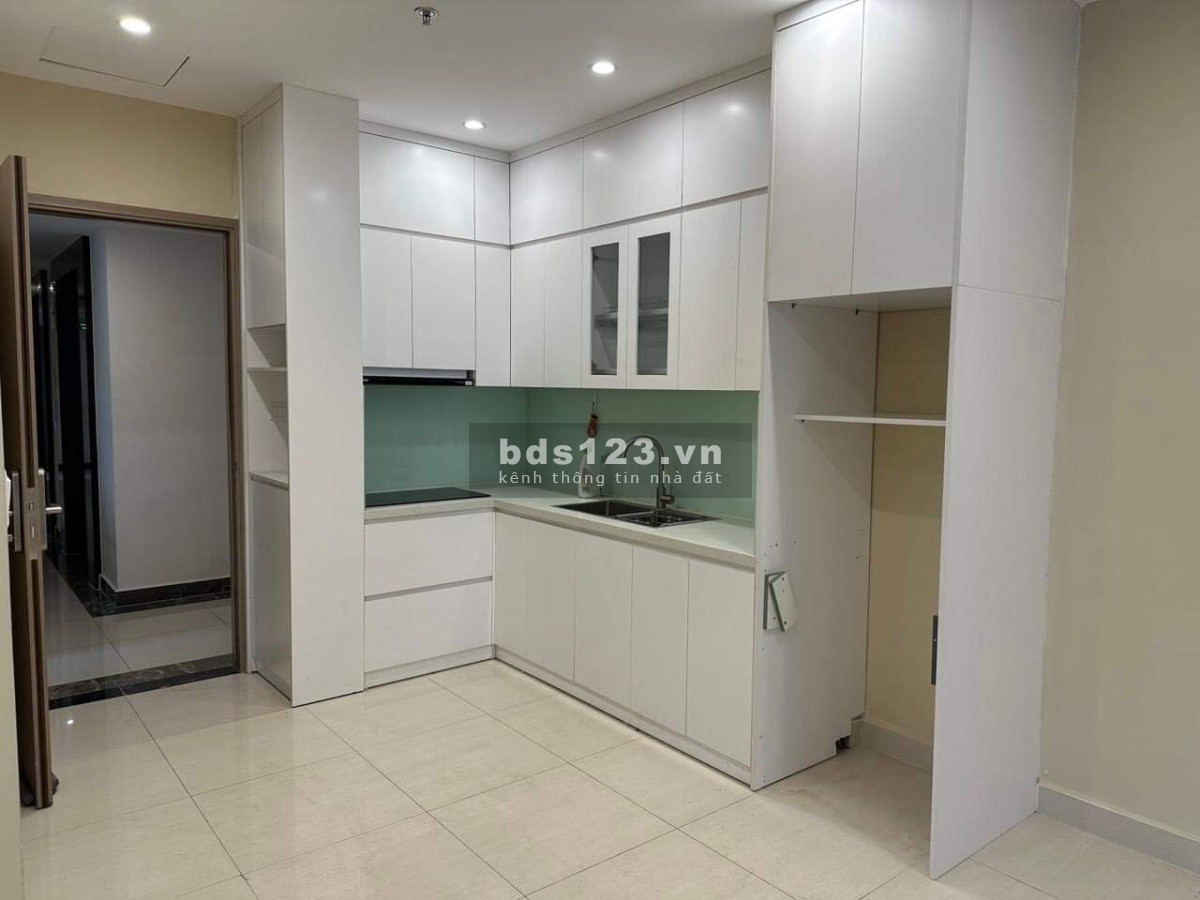 Chính chủ gửi bán gấp căn hộ 2pn2vs+ 63m2 tòa S303 vị trí thuận lợi dự án Vinhomes Smart City