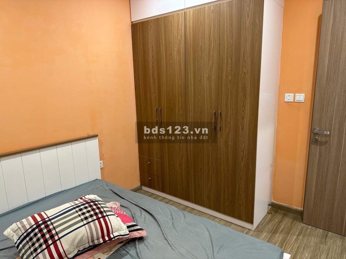 Chính chủ gửi bán gấp căn hộ 2pn2vs+ 63m2 tòa S303 vị trí thuận lợi dự án Vinhomes Smart City