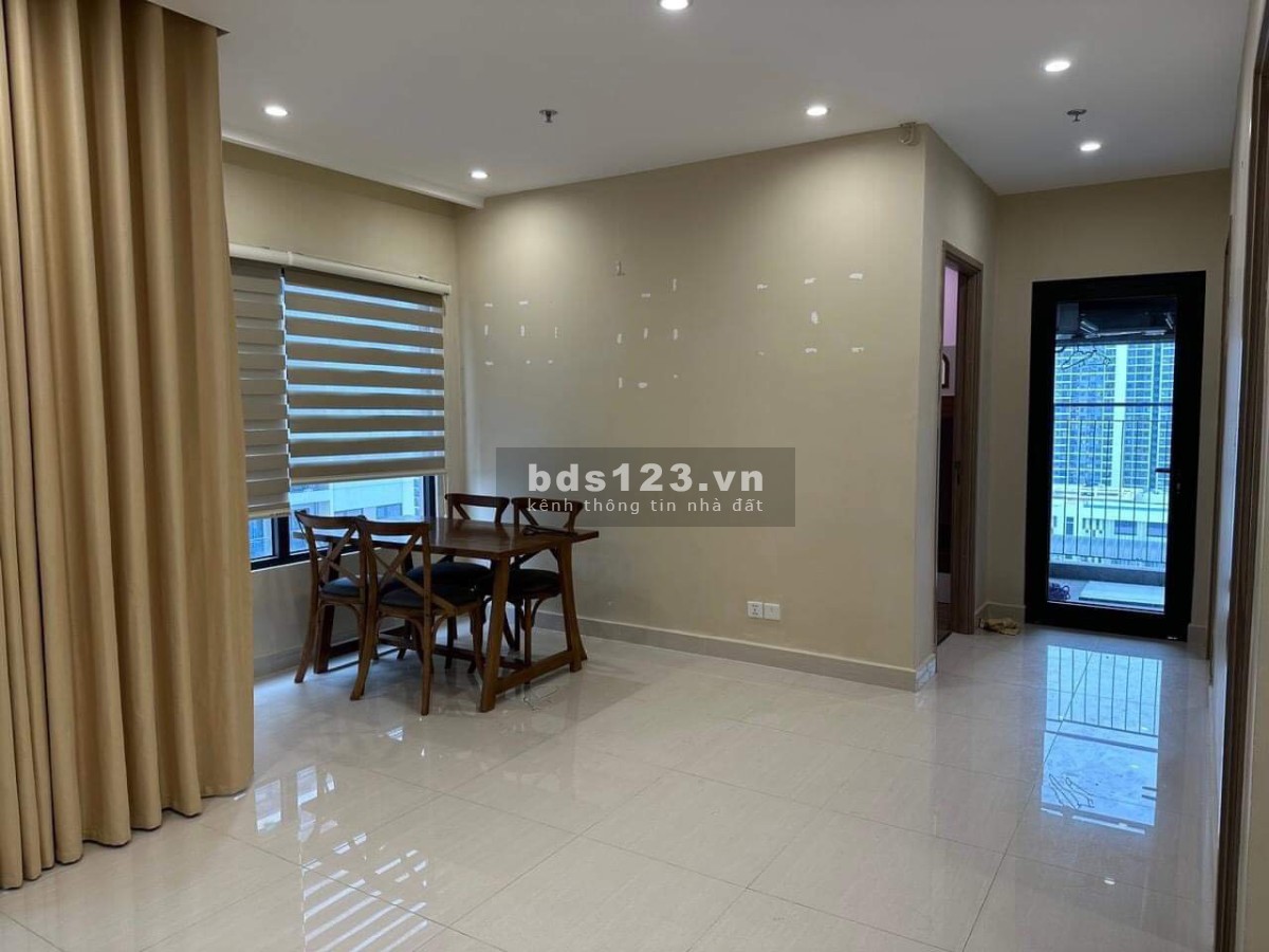 Chính chủ gửi bán gấp căn hộ 2pn2vs+ 63m2 tòa S303 vị trí thuận lợi dự án Vinhomes Smart City