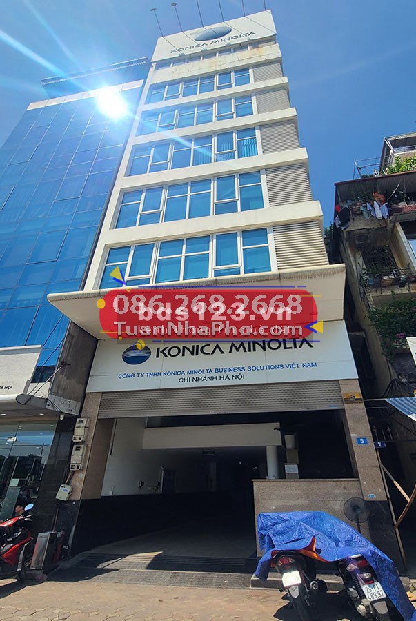 Bán toà nhà mặt phố Nguyễn Đình Hoàn 7T thang máy, 1 hầm, bể bơi, sân vườn, Tuân Nhà Phố 0862682668