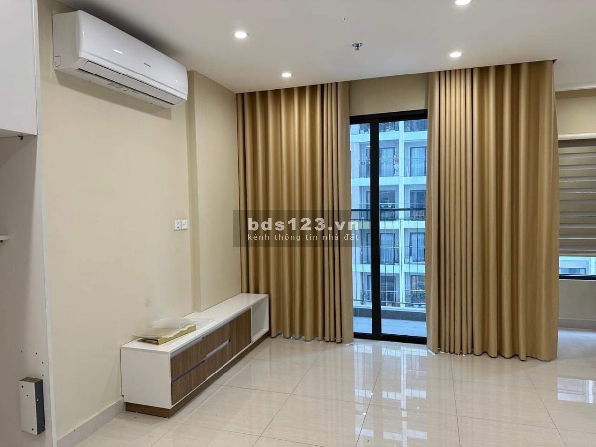 Chính chủ gửi bán gấp căn hộ 2pn2vs+ 63m2 tòa S303 vị trí thuận lợi dự án Vinhomes Smart City