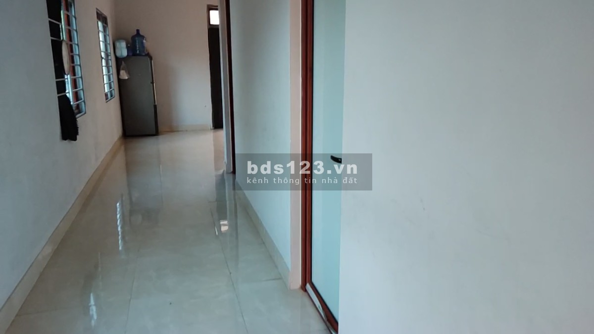 Cho thuê nhà riêng 263m2, 2 phòng ngủ, vệ sinh khép kín.
