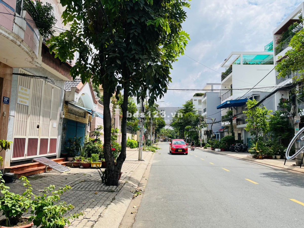 Bán nhà 6x22.5m đường 75 khu Tân Quy Đông, P. Tân Phong, Q7, giá bán 21 tỷ