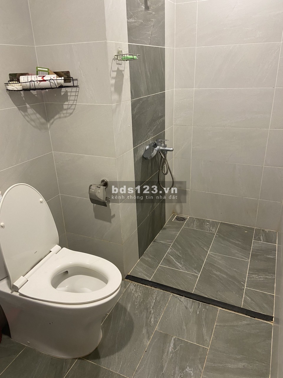 Bán nhanh căn hộ 2PN 1WC 54m2 full nội thất giá 2 tỷ 3, bao phí khu S1 Vinhomes Smart City