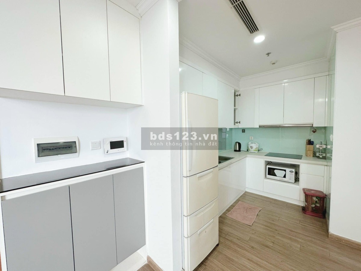 Cần cho thuê gấp căn 2 Pn tại tòa Park 05 - Vinhomes Times City