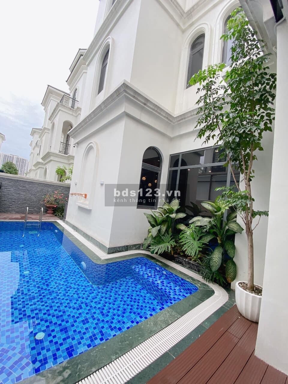 Bán biệt thự đơn lập 309m2 khu Vip Ngọc Trai nội thấ cao cấp giá 60.86 tỷ Vin Gia Lâm (0985941715)