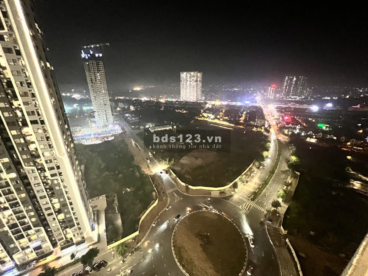 Bán căn hộ 2PN 54M tòa S205, tầng trung view thoáng mát tại Vinhomes Smart City giá 2.45 tỷ TV.