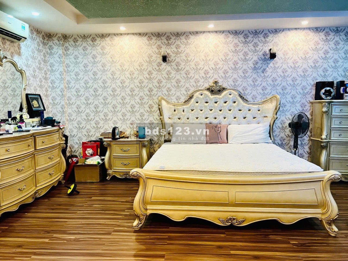 Bán nhà 4 tầng mặt tiền Hoàng Cầm KĐT Vĩnh Điềm Trung giá tốt 9.9 Tỷ