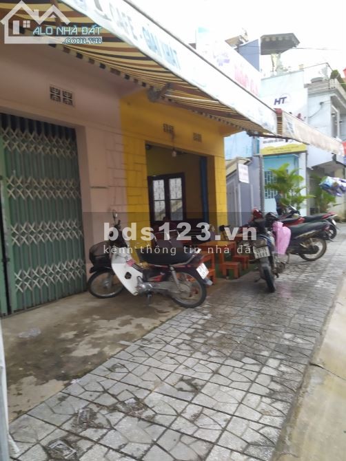 Bán đất tặng nhà 2 mặt tiền Nguyễn Trãi, Đà Lạt