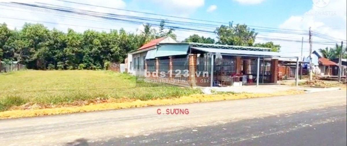 Tôi chủ đất bán gấp 924M2. Gía 520 triệu, đối diện chợ