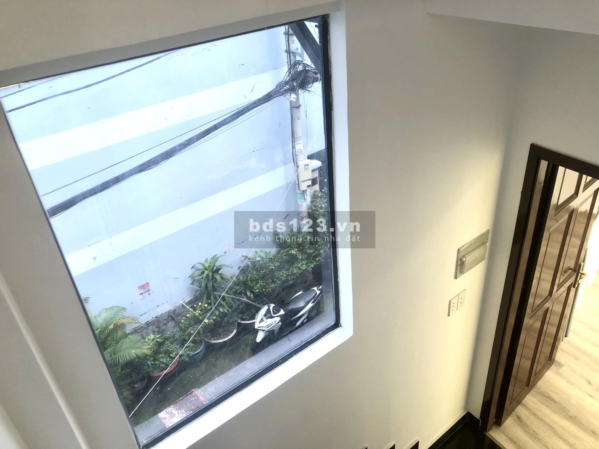 Bán nhà HXH 2 mặt, ngang khủng 6m, nhà mới hơn chữ mới, 3PN 3WC, phường 8, quận 8, chỉ 5.x tỷ.