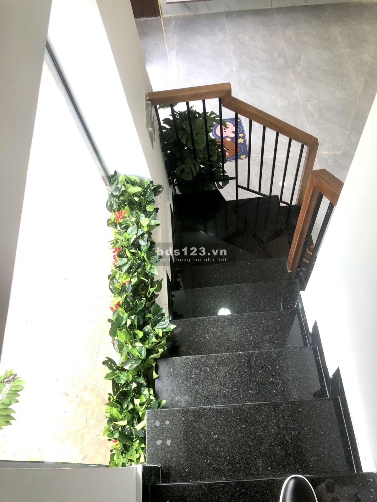 Bán nhà HXH 2 mặt, ngang khủng 6m, nhà mới hơn chữ mới, 3PN 3WC, phường 8, quận 8, chỉ 5.x tỷ.